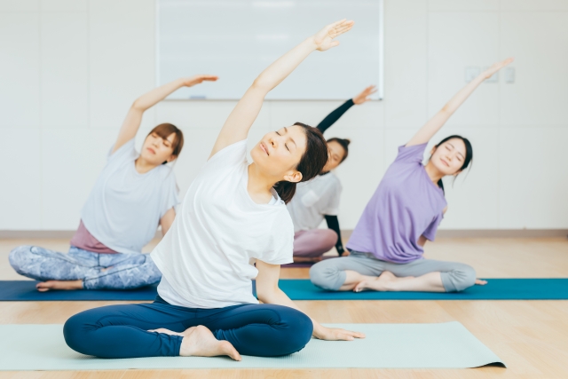 女性のためのゆったりヨガ教室(9日制)